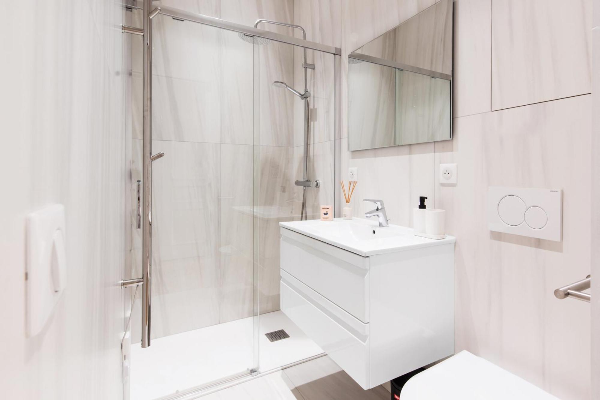 Apartment 5mn Monaco - Luxueux - Bt